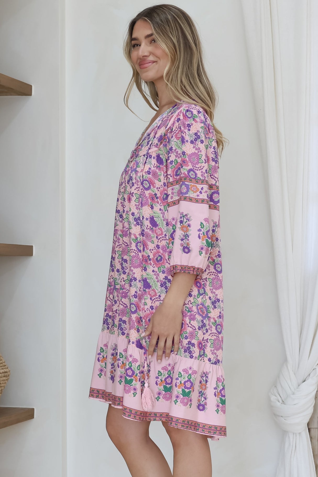 Helda Mini Dress - V-Neck Shift Dress with Balloon Sleeves in Aletta Print Pink