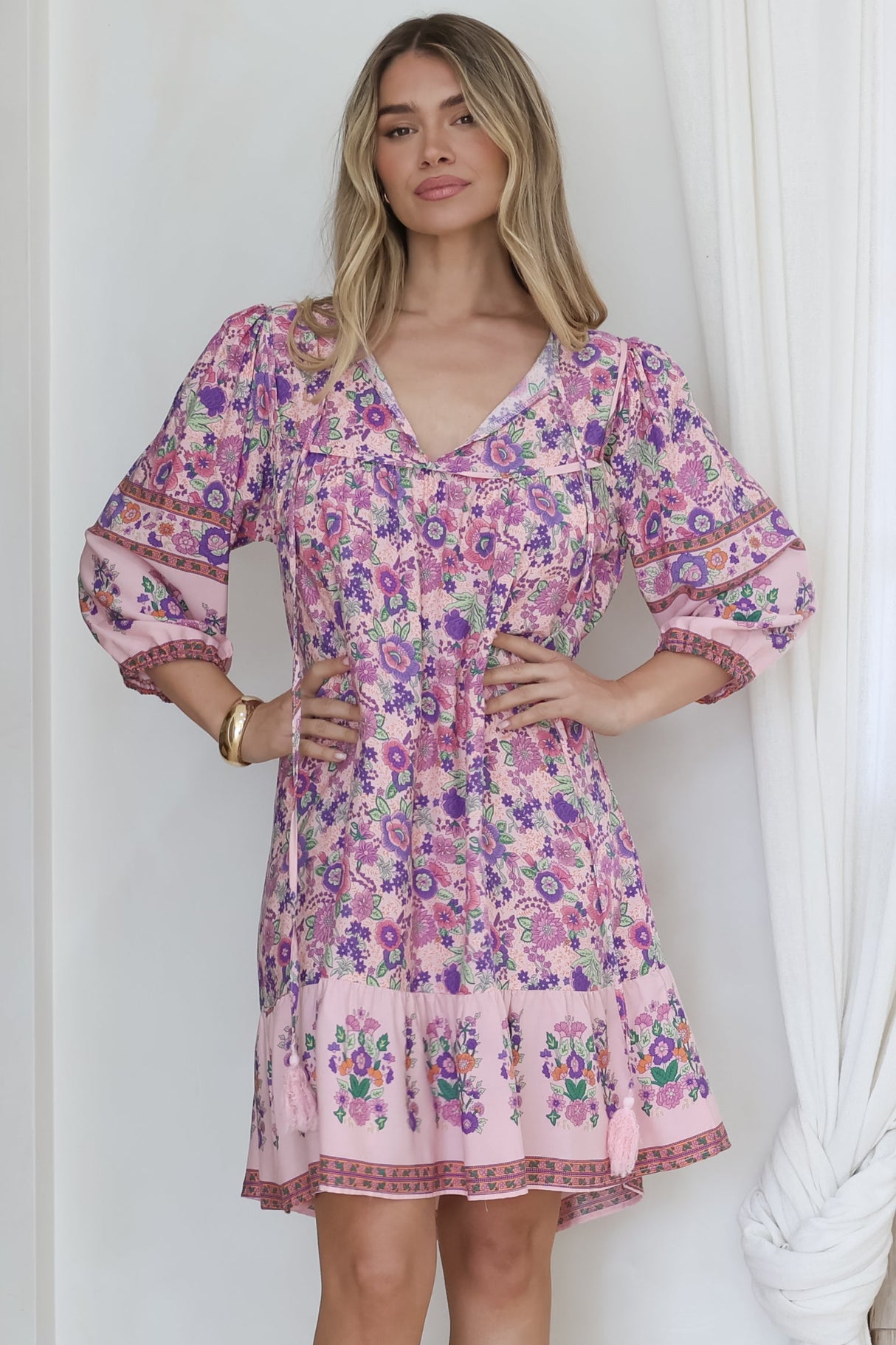 Helda Mini Dress - V-Neck Shift Dress with Balloon Sleeves in Aletta Print Pink