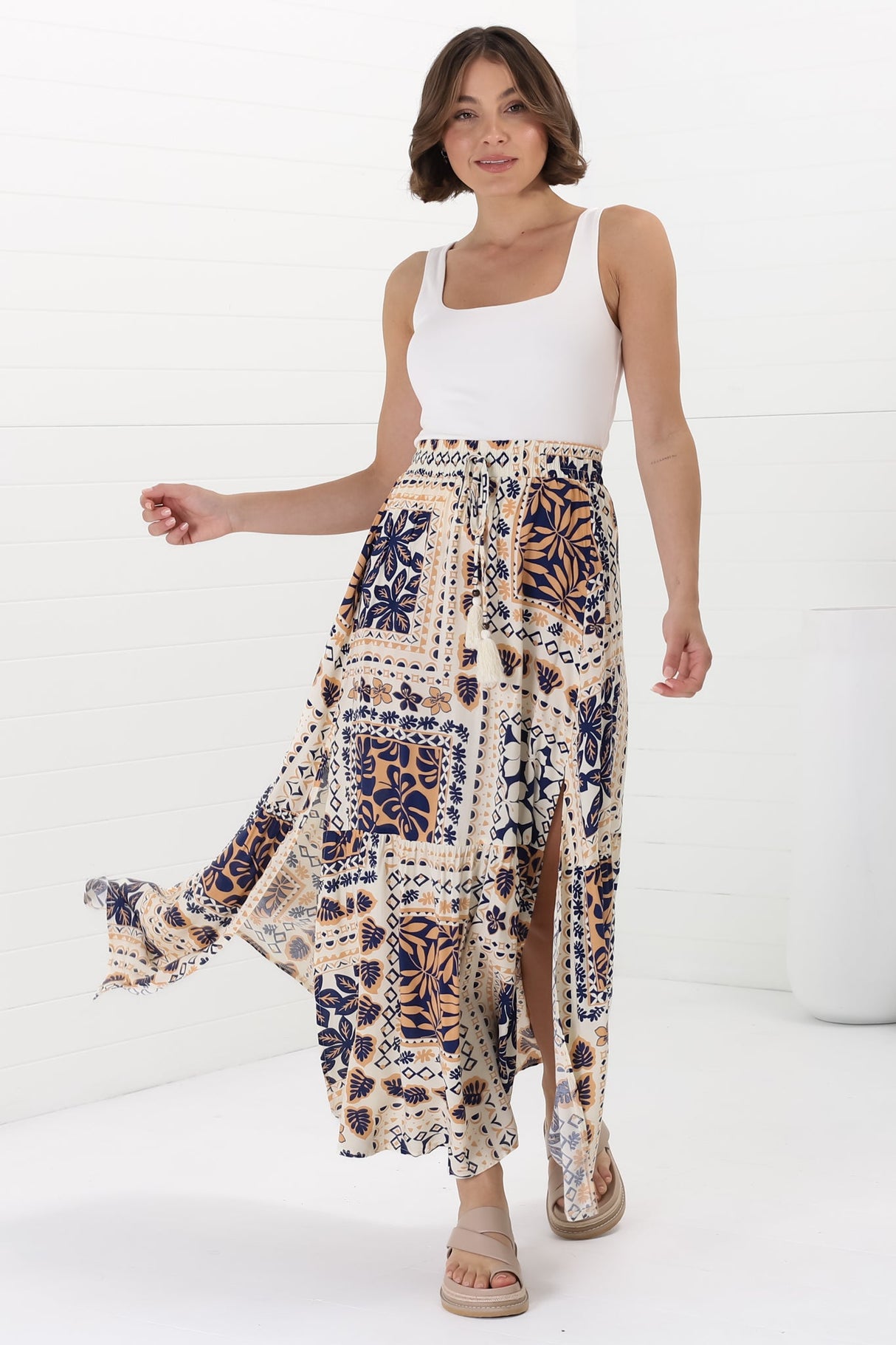 Hellen Maxi Skirt - High Waisted Skirt with Front Splits in Alphy Print