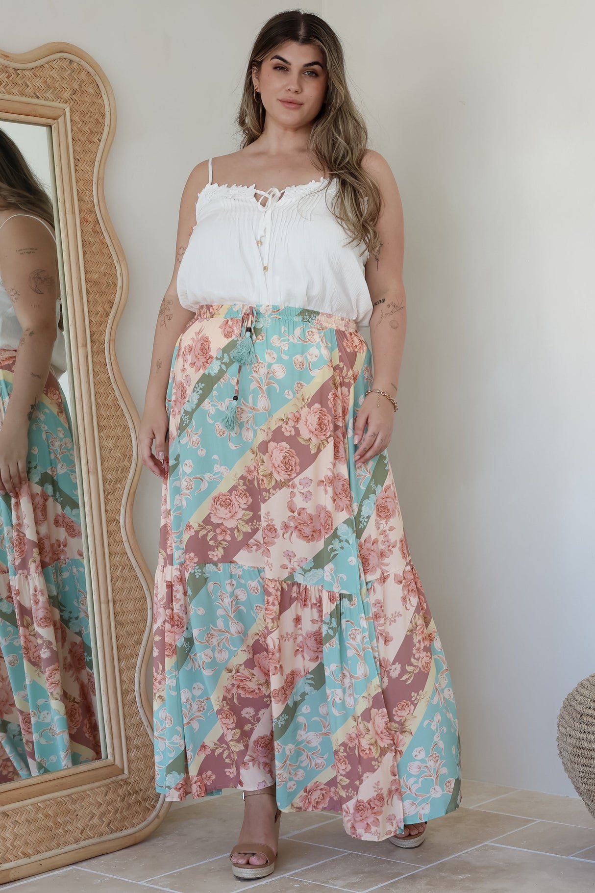 Hellen Maxi Skirt - High Waisted Skirt with Front Splits in Clavelle Print