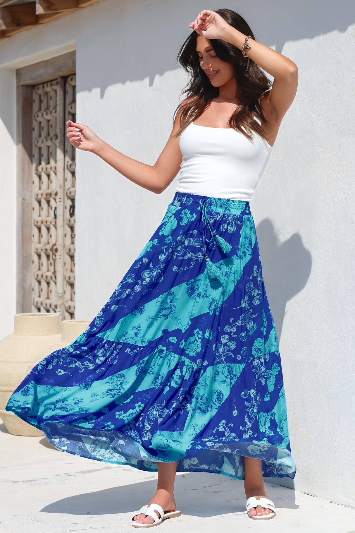 Hellen Maxi Skirt - High Waisted Skirt with Front Splits in Clavelle Print Blue