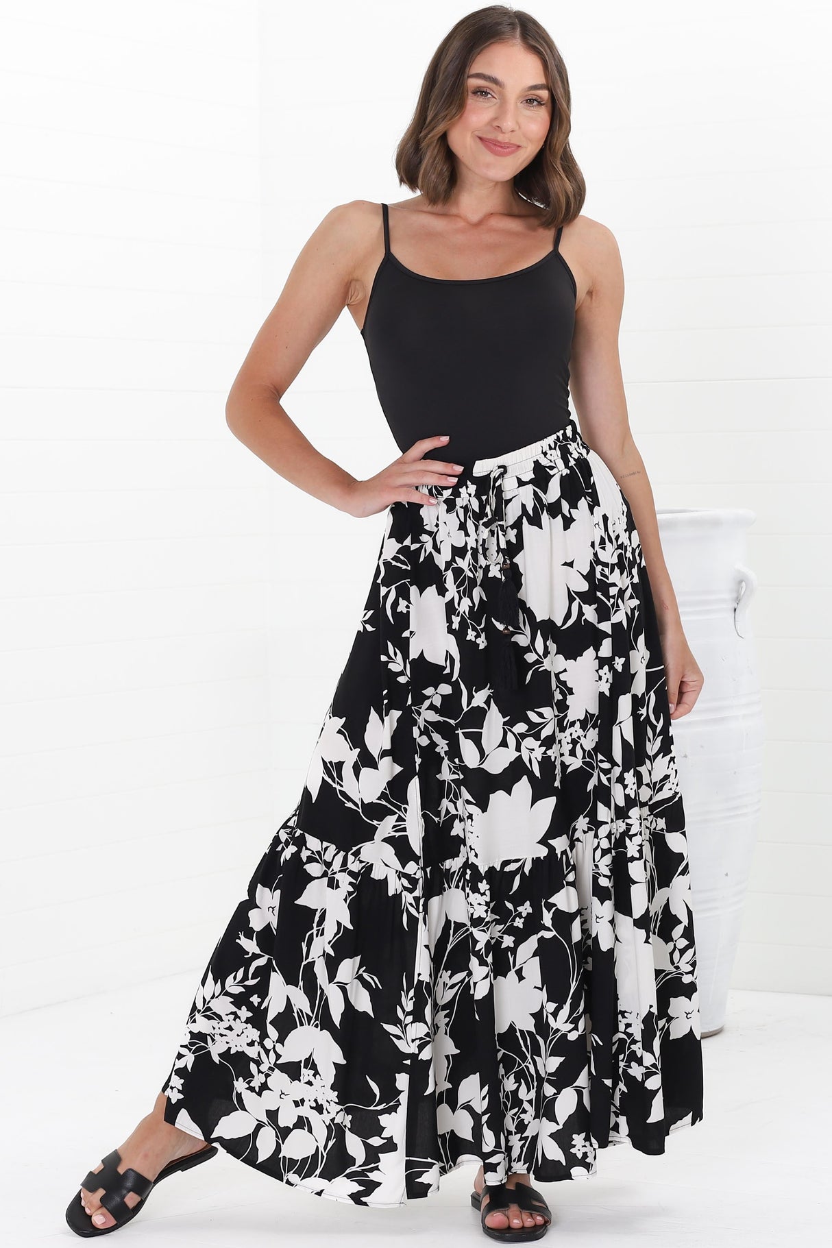 Hellen Maxi Skirt - High Waisted Skirt with Front Splits in Kacia Print Black