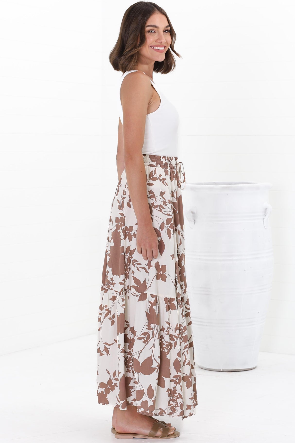 Hellen Maxi Skirt - High Waisted Skirt with Front Splits in Kacia Print Brown