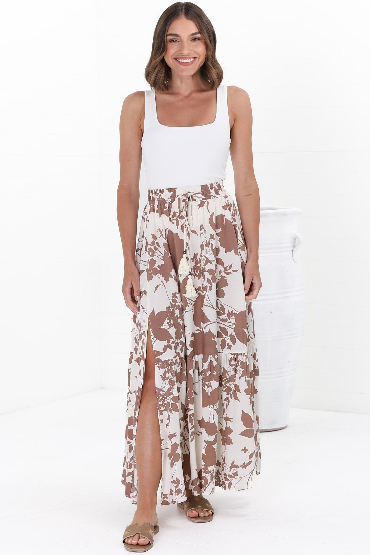 Hellen Maxi Skirt - High Waisted Skirt with Front Splits in Kacia Print Brown