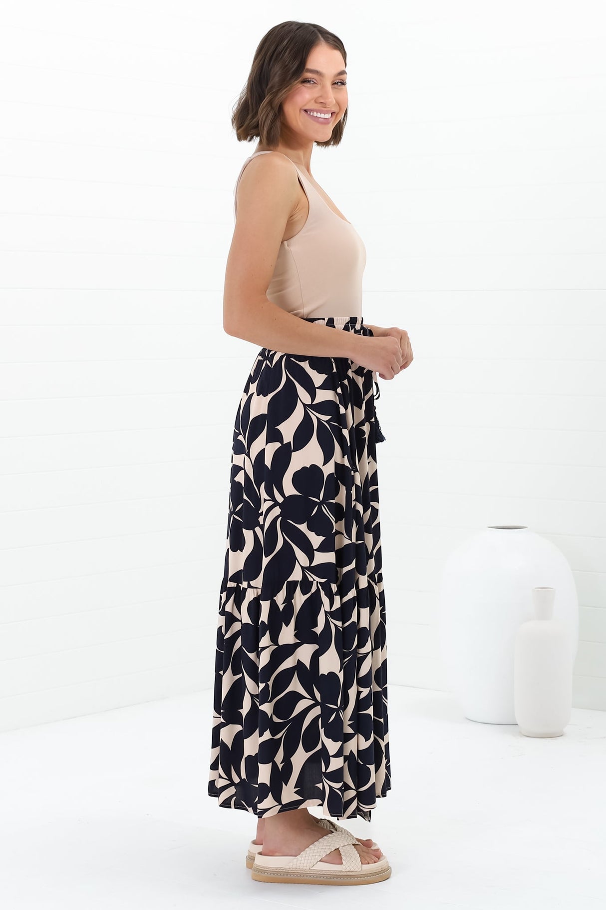 Hellen Maxi Skirt - High Waisted Skirt with Front Splits in Kiera Print Navy