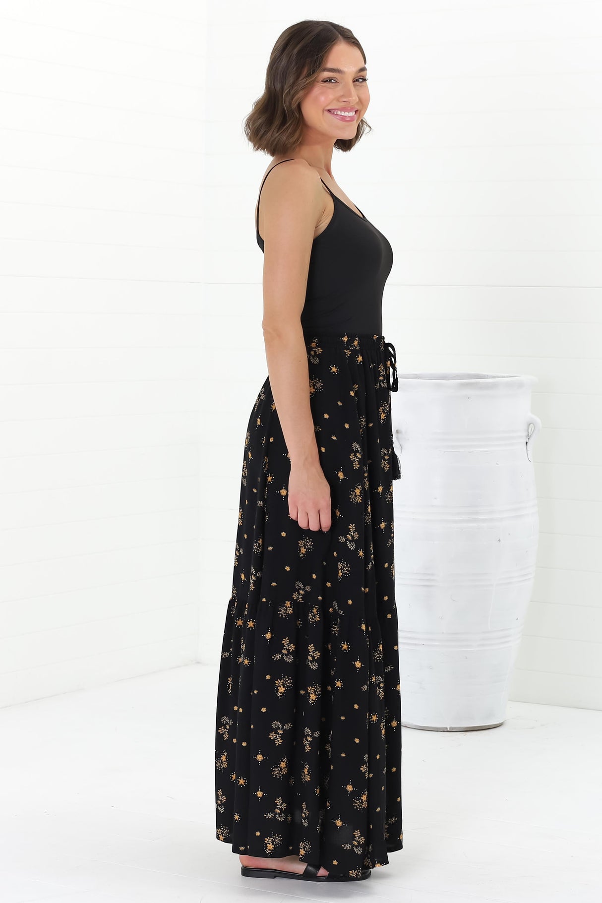 Hellen Maxi Skirt - High Waisted Skirt with Front Splits in Melany Print Black