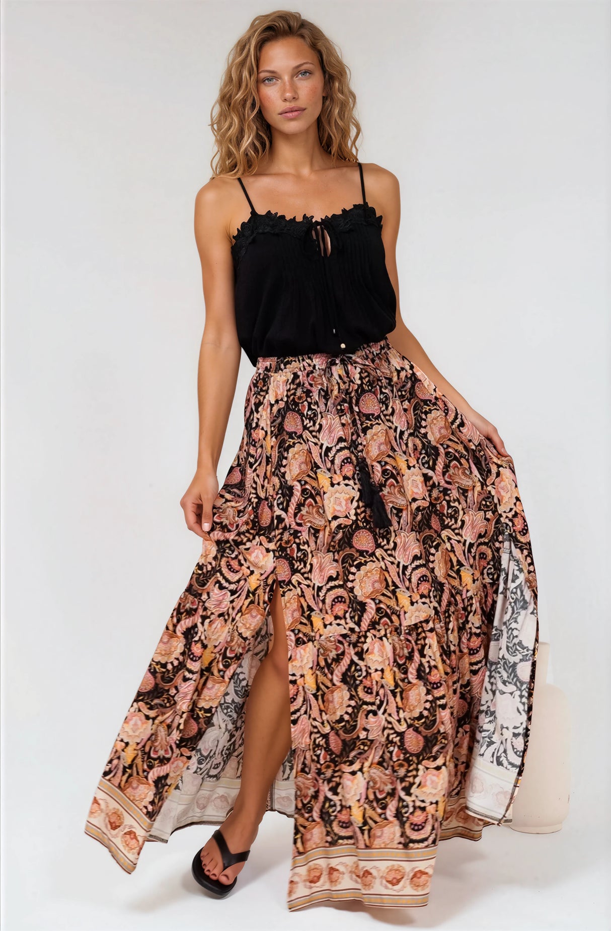 Hellen Maxi Skirt - High Waisted Skirt with Front Splits in Pree Print Black