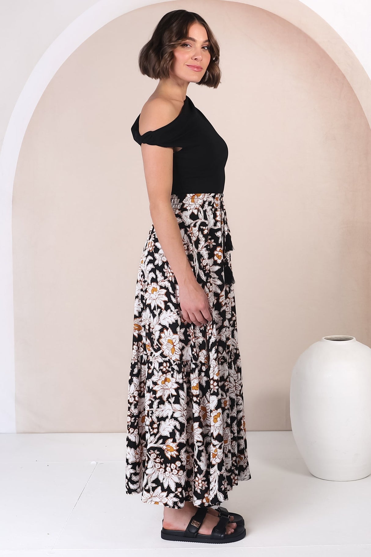 Hellen Maxi Skirt - High Waisted Skirt with Front Splits in Torah Print