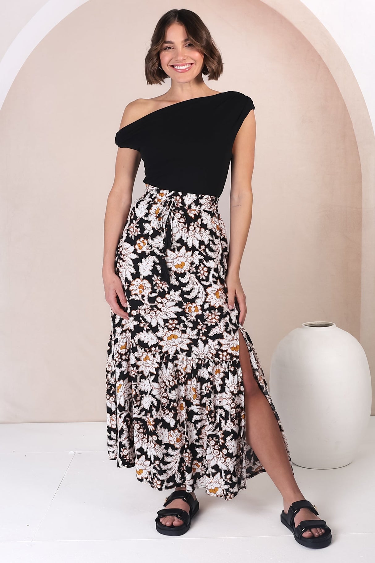 Hellen Maxi Skirt - High Waisted Skirt with Front Splits in Torah Print