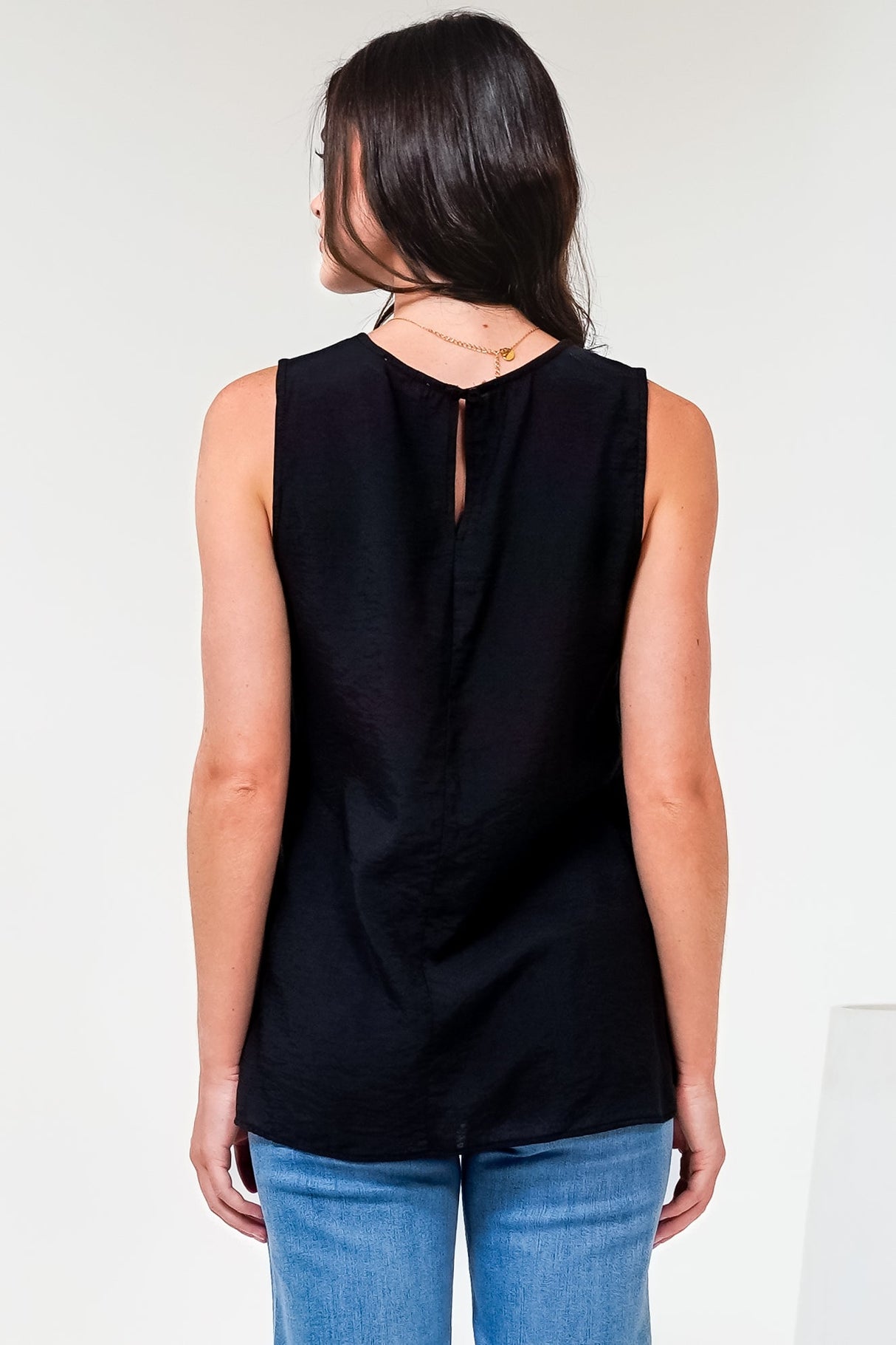Hemingway Top - Asymmetrical Front High-Low V-Neck Sleeveless Top in Black