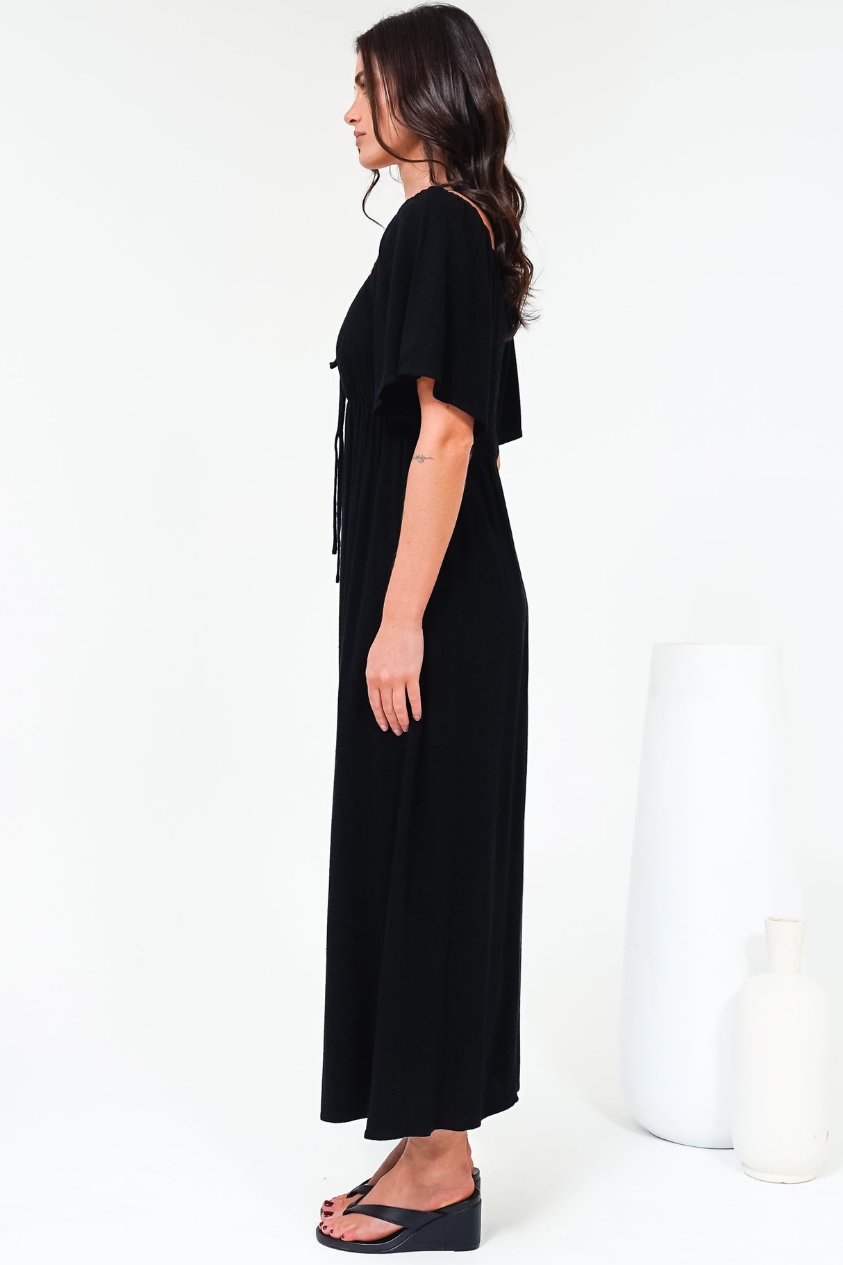 Henrietta Midi Dress - Sweetheart Neckline Short Sleeve Dress in Black