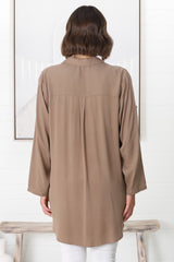 Tammy Shirt - Relaxed Button Down Shirt in Beige