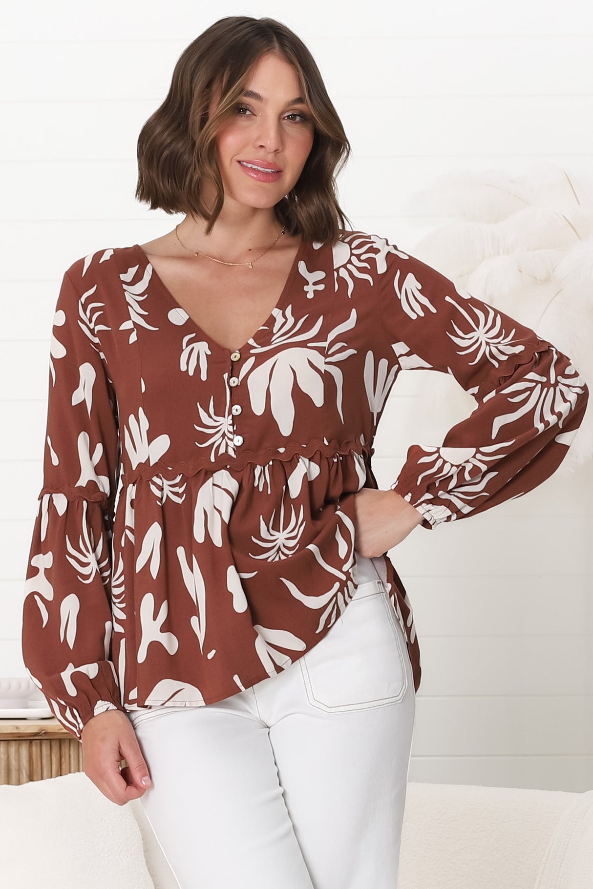 Hills Blouse - Buttoned Bodice Rick Rack Detail Smock Blouse in Wells Print Brown