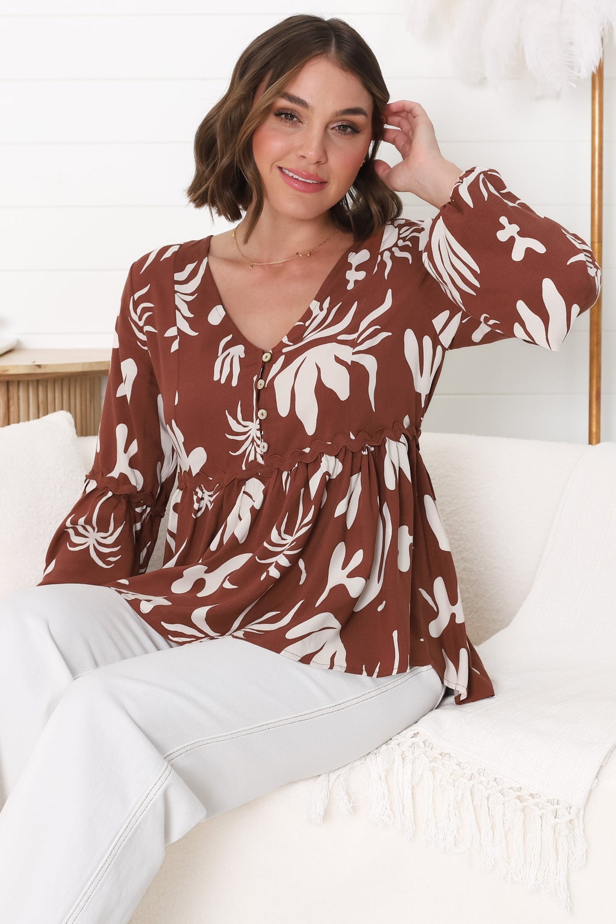 Hills Blouse - Buttoned Bodice Rick Rack Detail Smock Blouse in Wells Print Brown