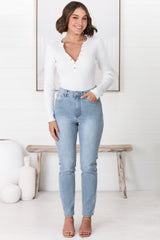 Rynn Jeans - High Waisted Mom Jean in Light Wash Denim