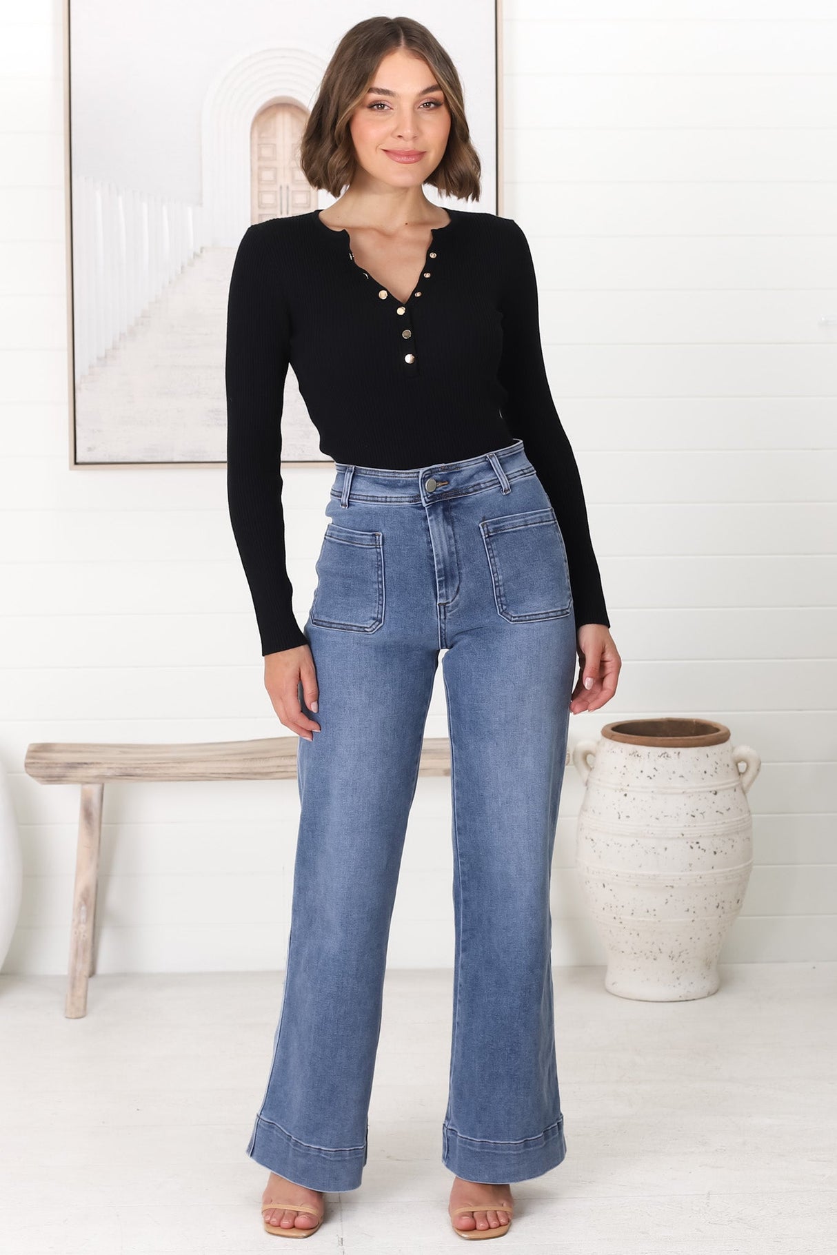 Farah Jeans - Highwaisted Flare Leg Stretch Jean in Mid Denim