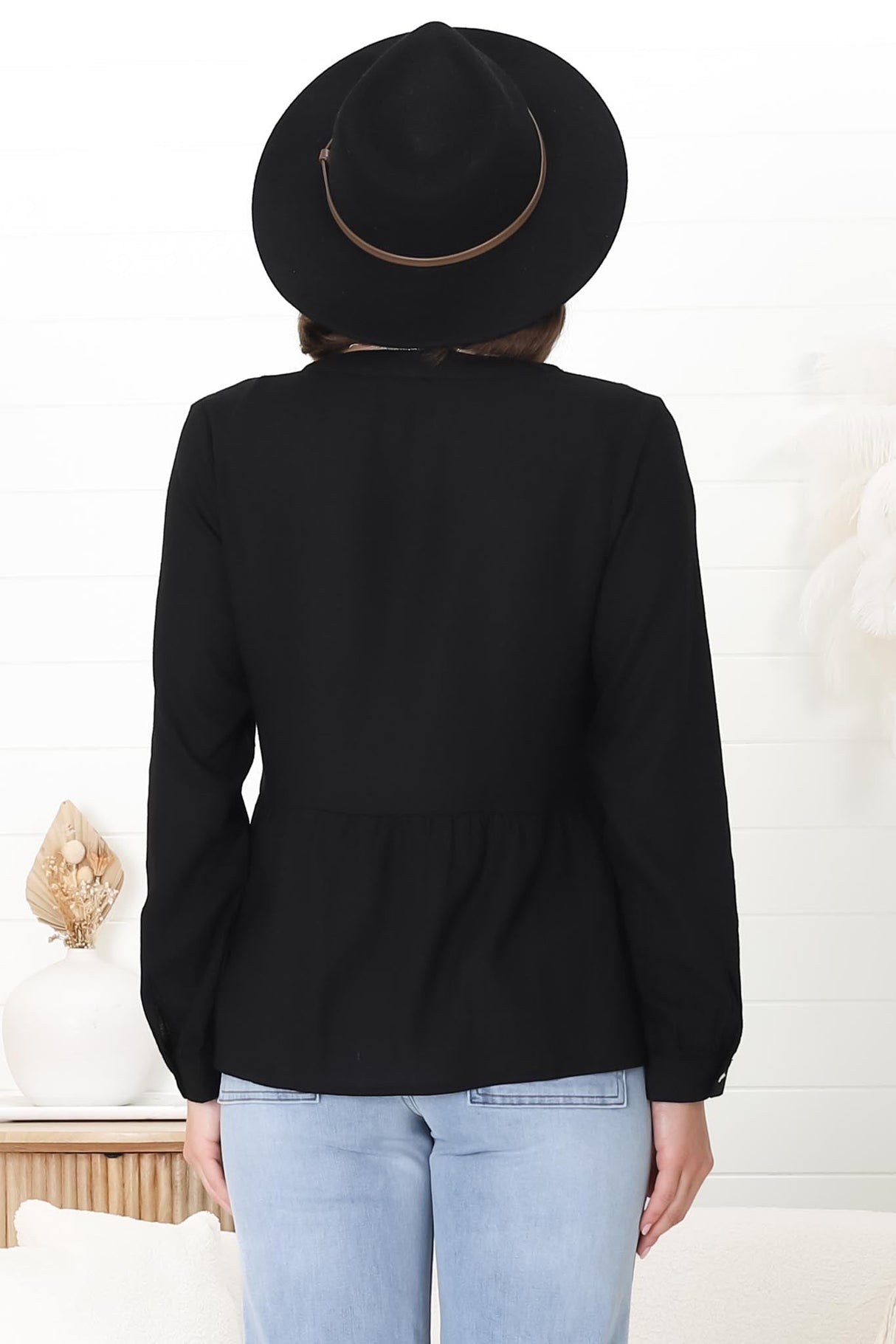 Marjorye Linen Blouse - Pleating Bodice Details Blouse With Long Sleeves In Black