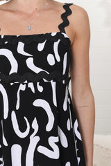 Bailie Maxi Dress - Rick Rack Detailed Sun Dress with Pockets Daley Print in Black