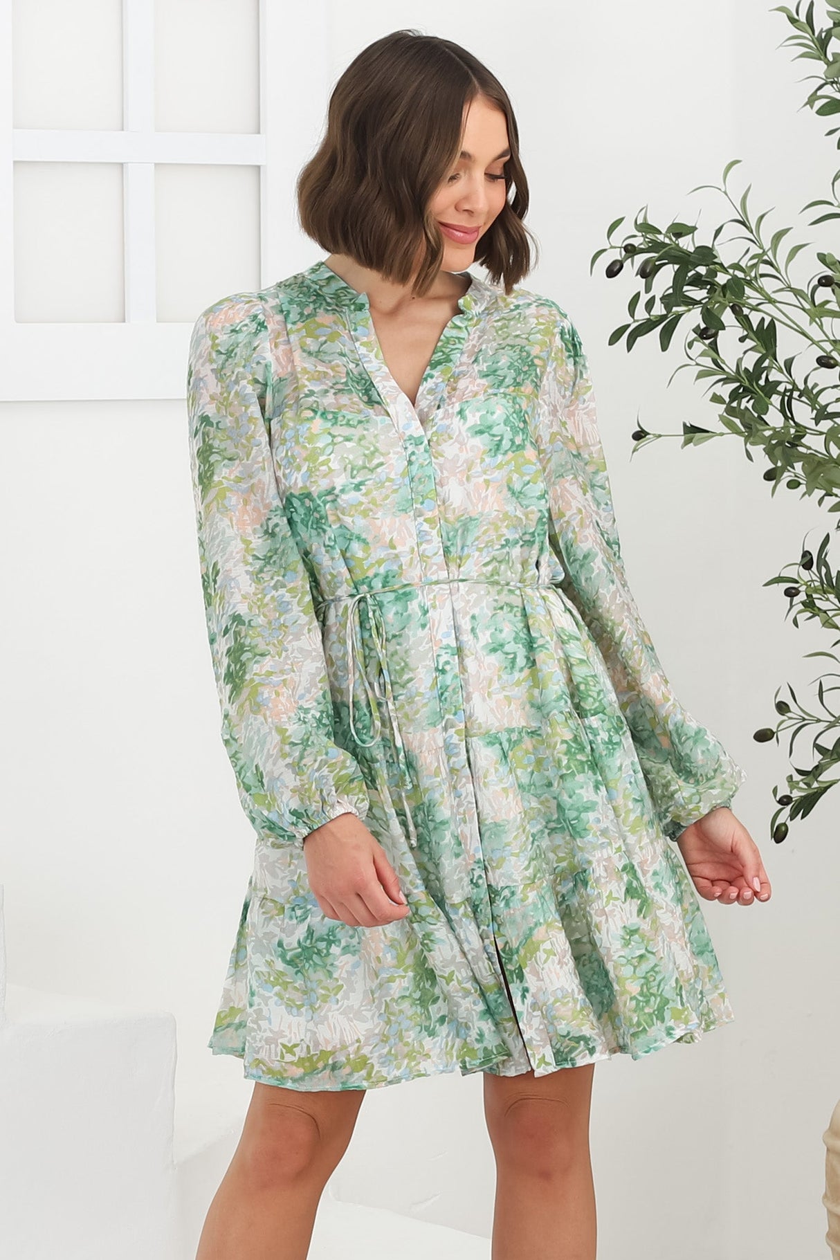 Cadell Mini Dress: Mandarin Collar Buttoned Down Dress in Odette Print