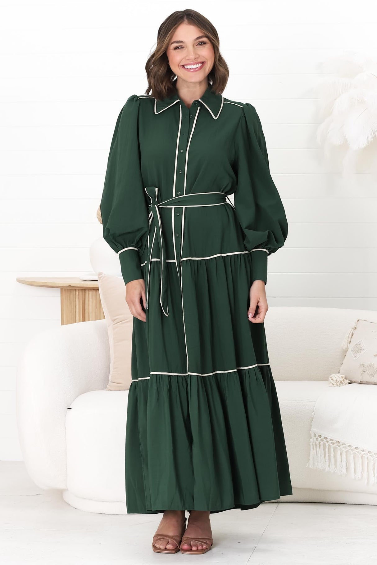 Marise Maxi Dress - A Line Dress with Collared Neckline and Long Sleeves in Emerald