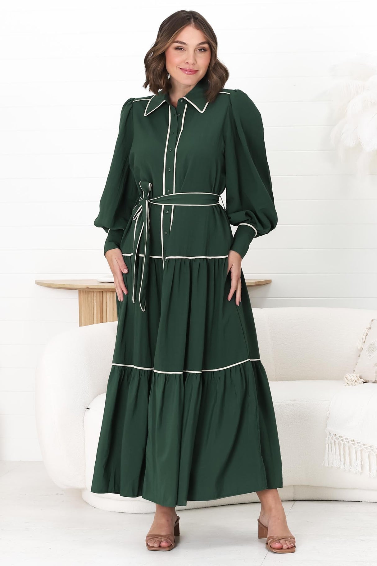 Marise Maxi Dress - A Line Dress with Collared Neckline and Long Sleeves in Emerald