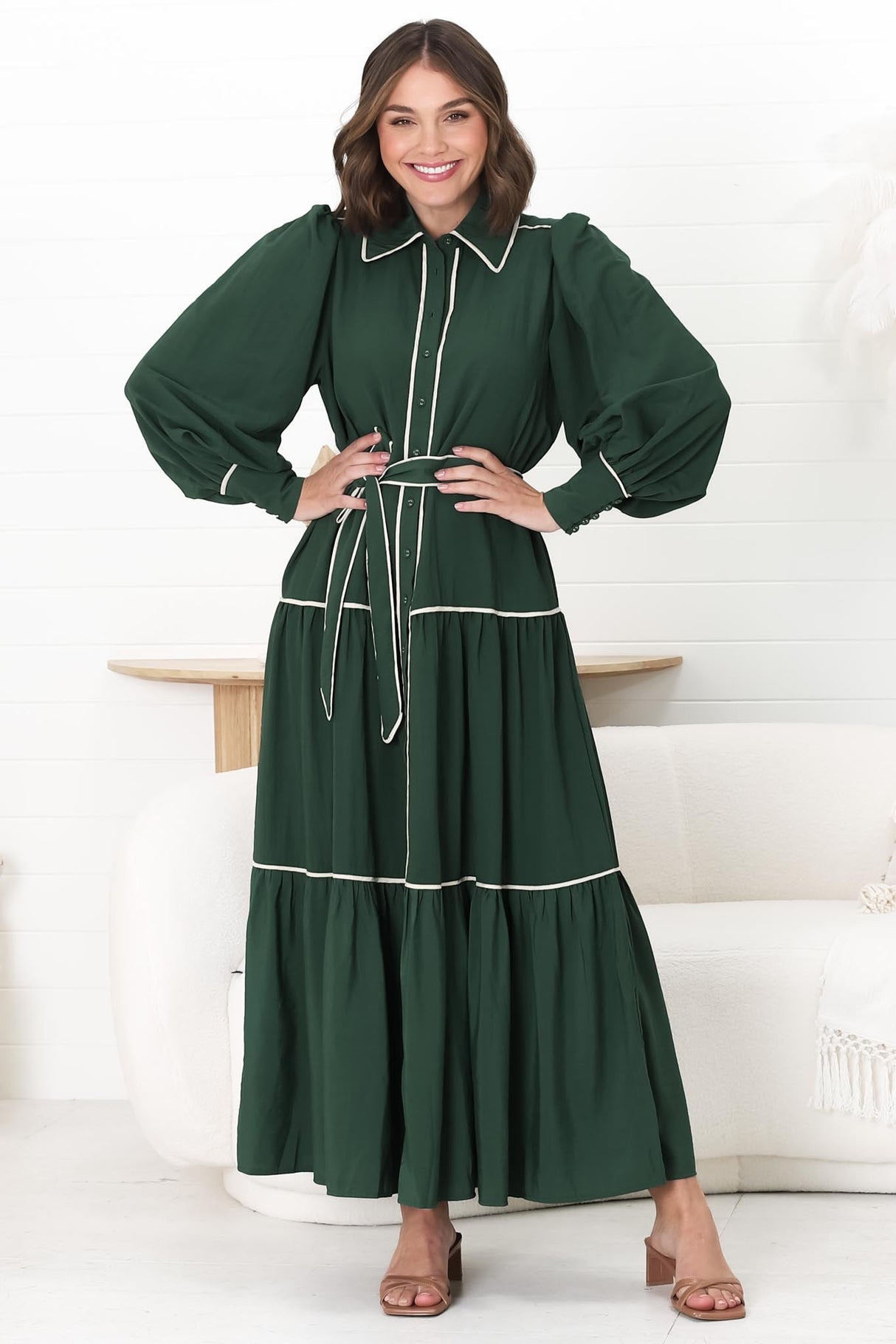 Marise Maxi Dress - A Line Dress with Collared Neckline and Long Sleeves in Emerald