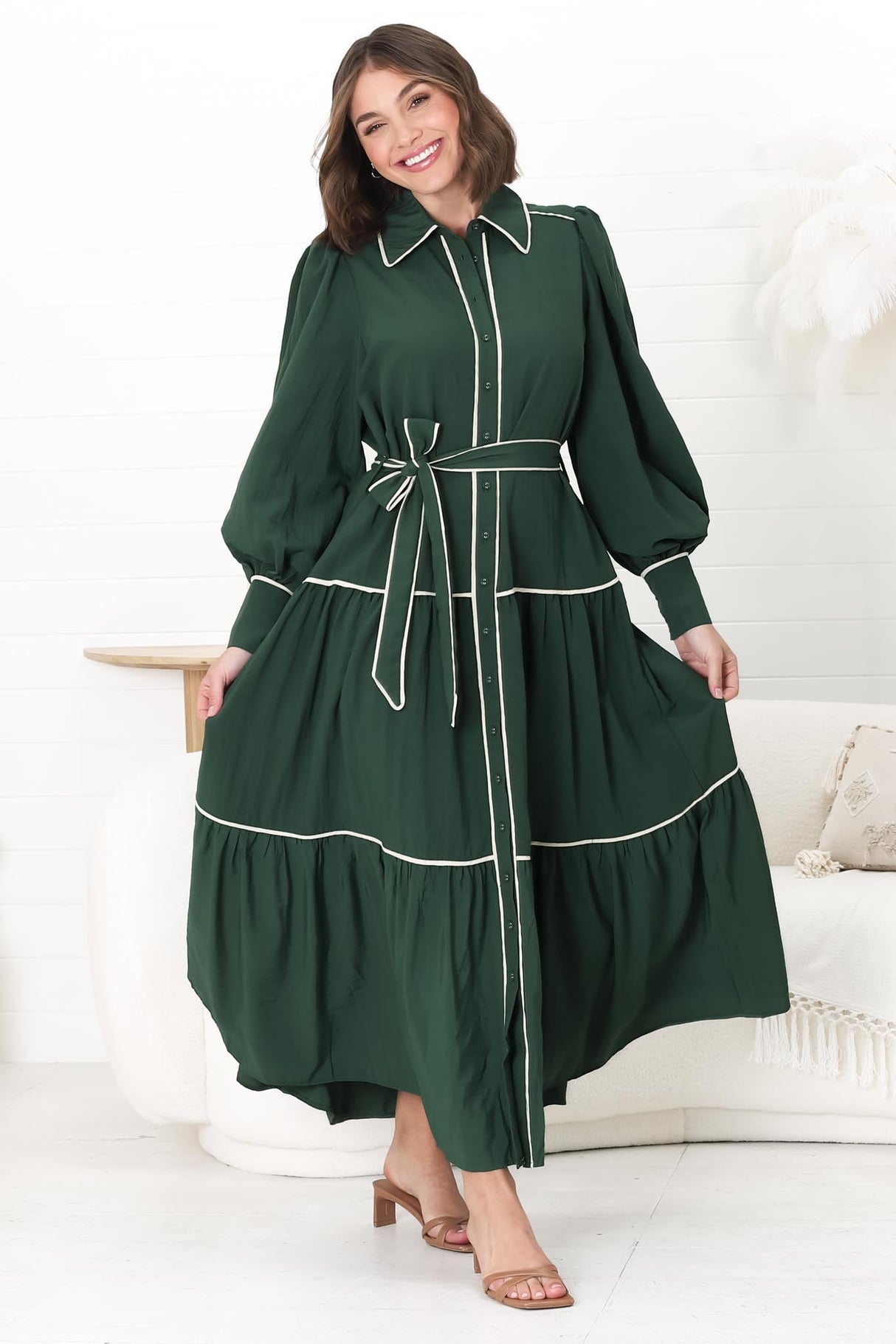 Marise Maxi Dress - A Line Dress with Collared Neckline and Long Sleeves in Emerald