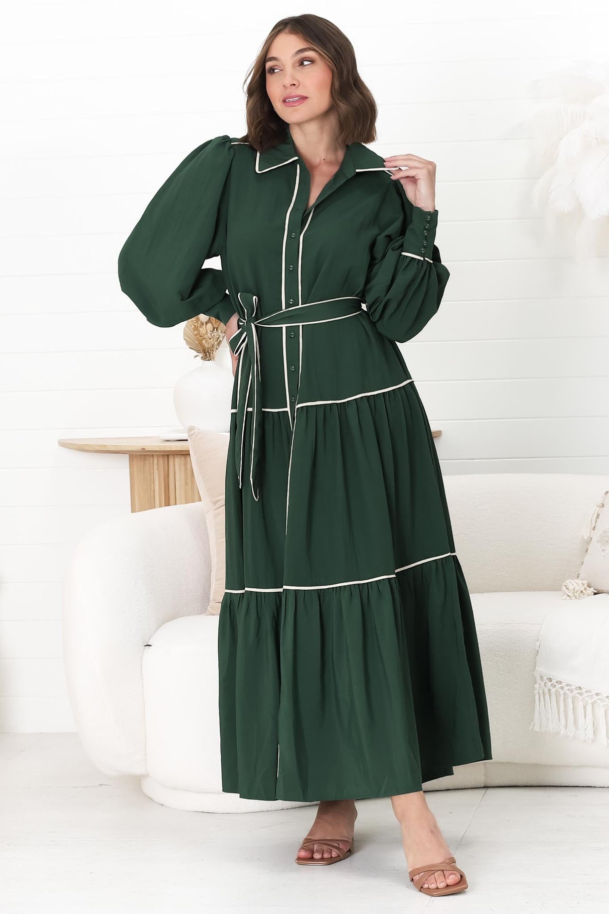 Marise Maxi Dress - A Line Dress with Collared Neckline and Long Sleeves in Emerald