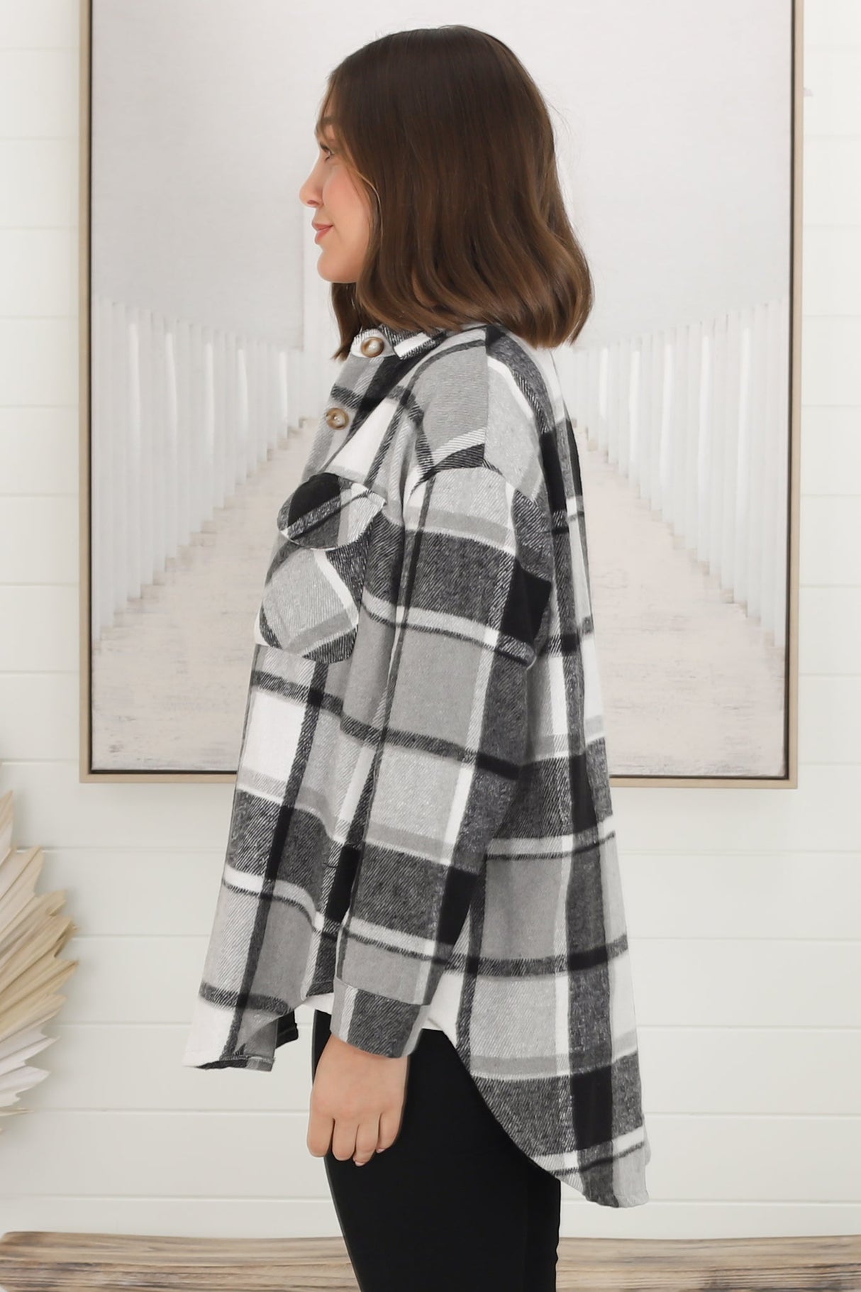 Diego Shacket - Relaxed Fit Checkered Shirt Jacket with Scoop Hemline in Grey