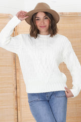 Smith Jumper - Thick Crew Neck Cable Knit in Cream