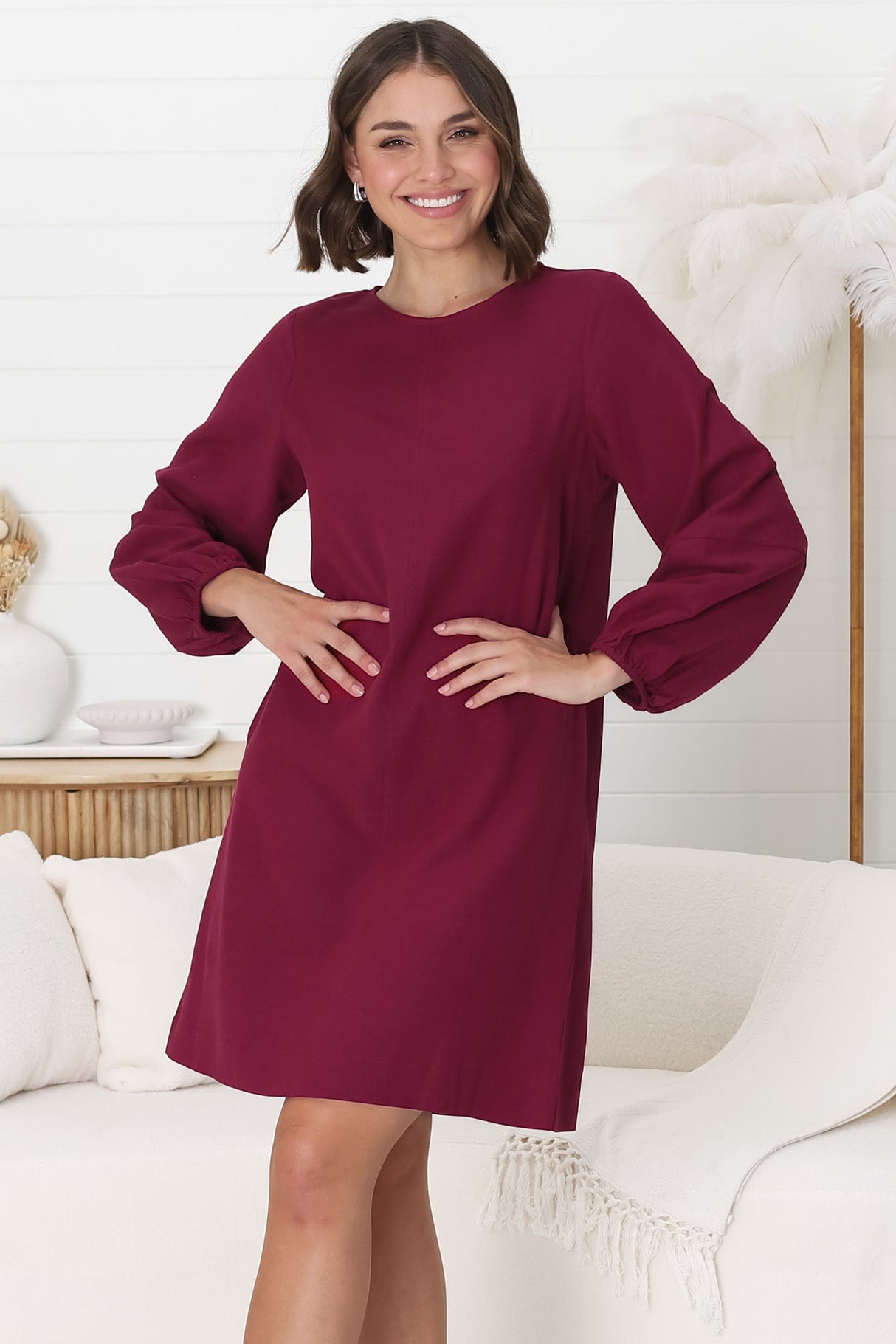 Ivanna Mini Dress - Crew Neck Shift Dress with Balloon Sleeves in Burgundy