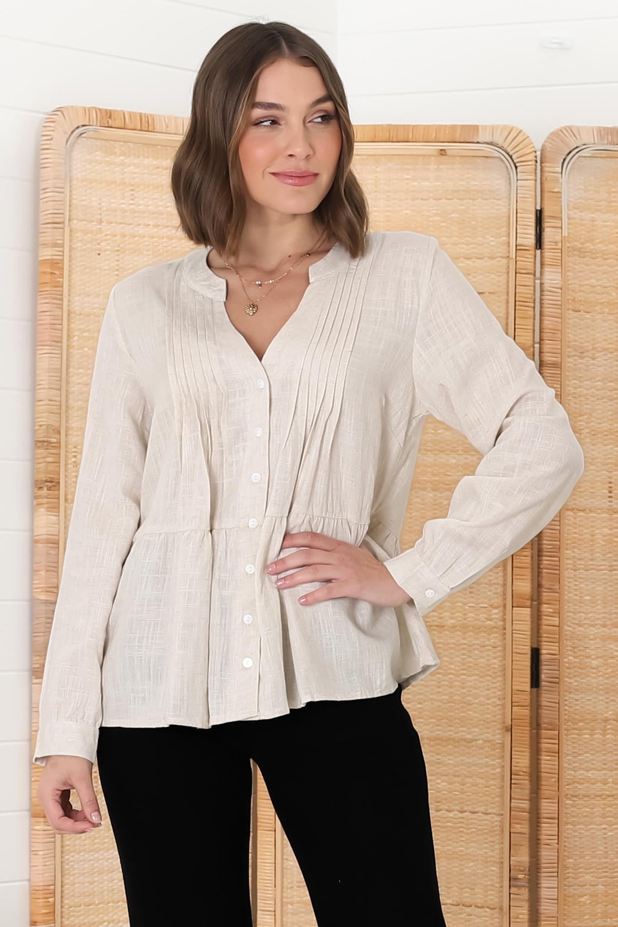 Marjorye Linen Blouse - Pleating Bodice Details Blouse With Long Sleeves In Oat