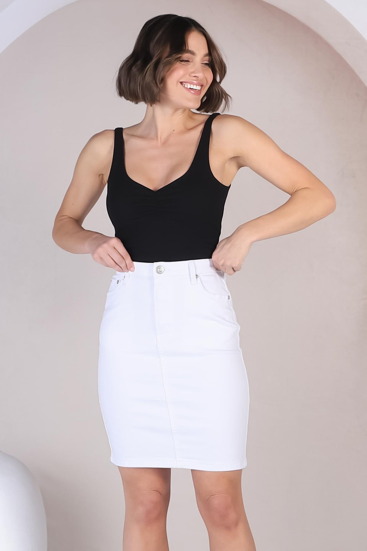 Cary Denim Skirt - Highwaisted Denim Skirt in White