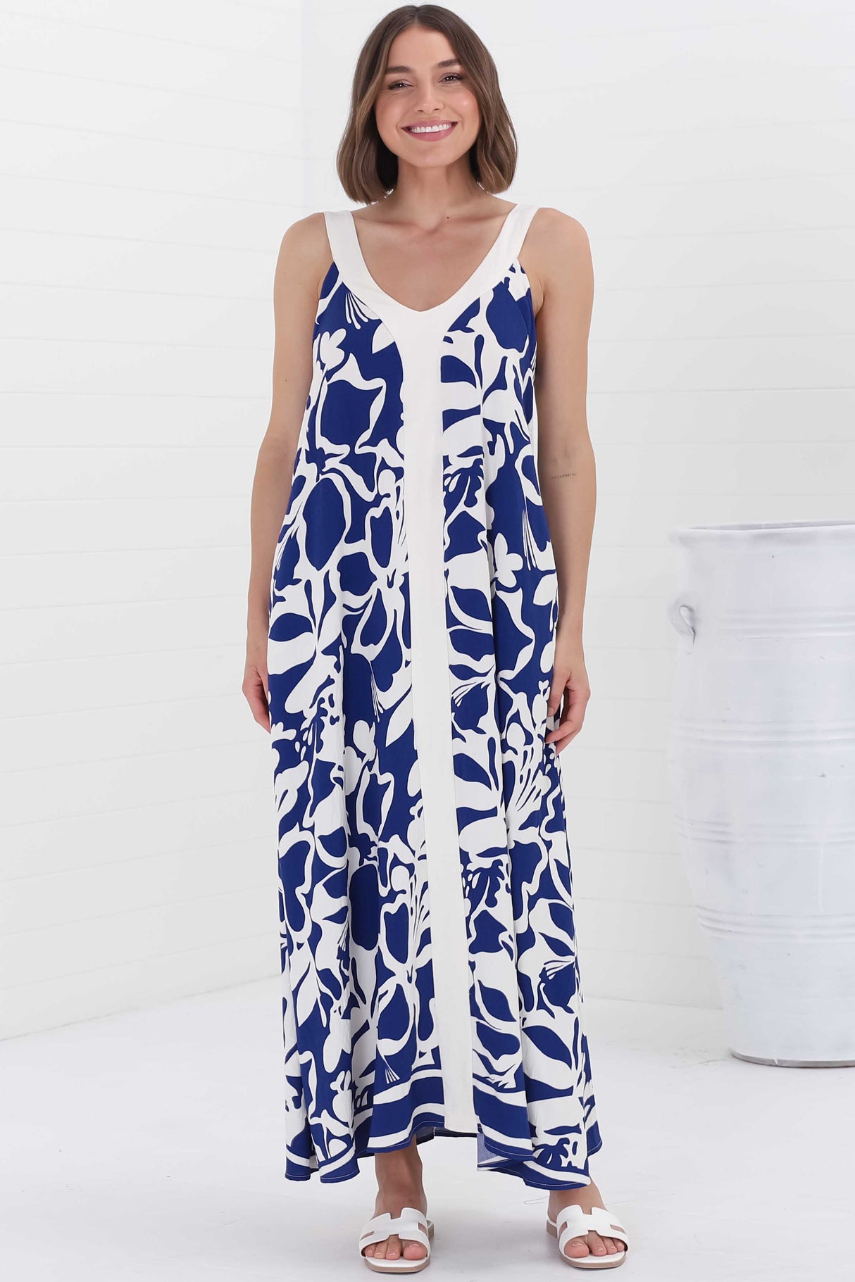 Ita Maxi Dress - Thick Strap V Neckline Sun Dress in Oceania Print