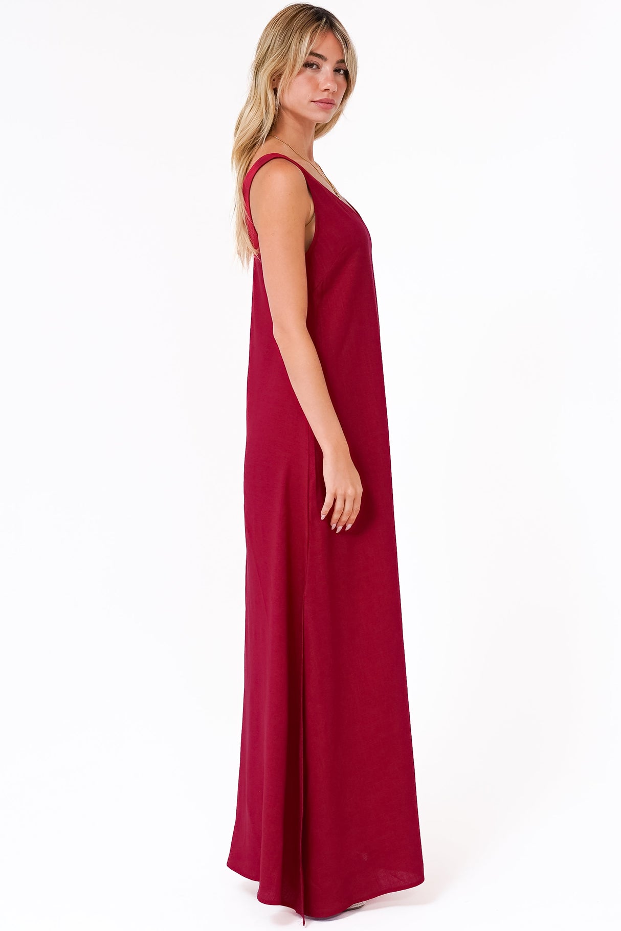 Janeen Maxi Dress - A-Line Sleeveless Dress with Side Splits in Red