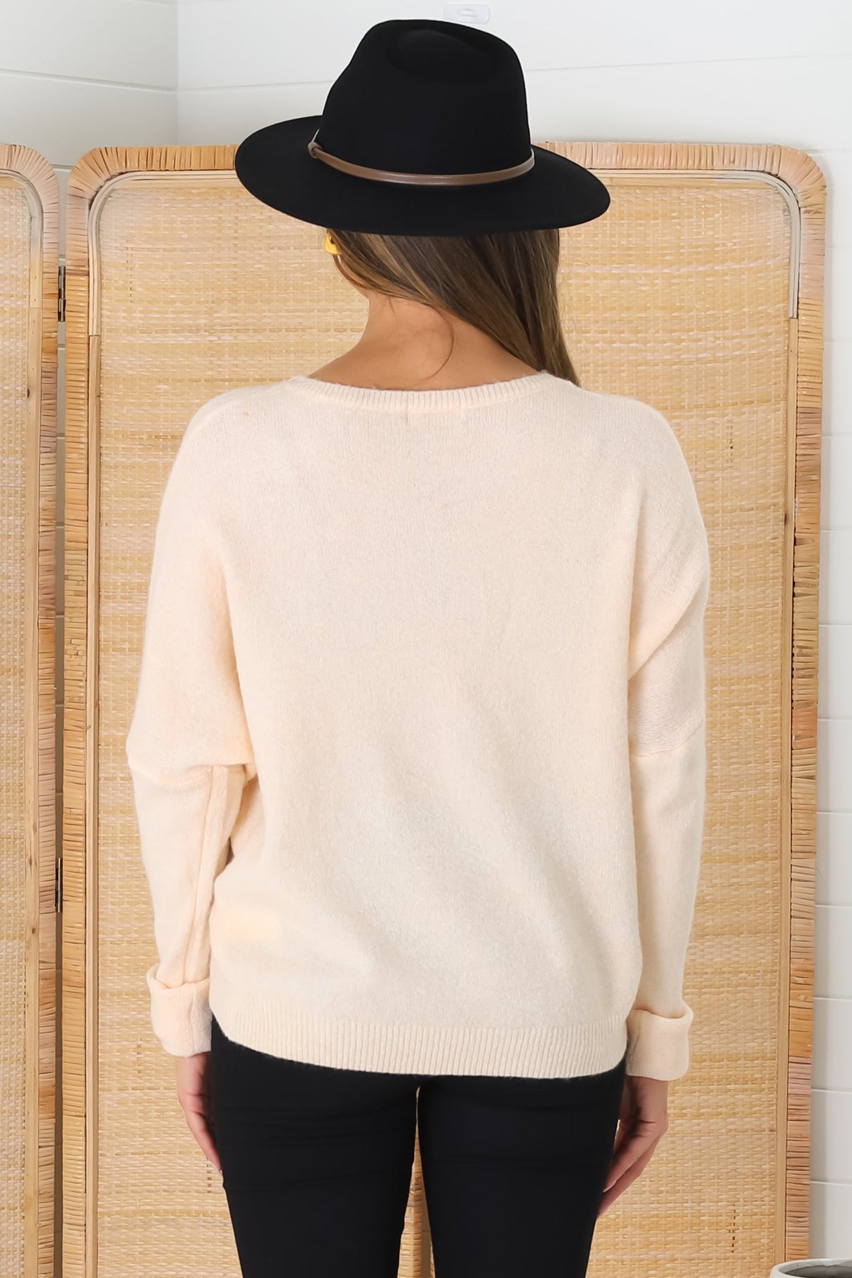 Joanne Knit Top - Crew Neckline Bat Wing Long Sleeve Top in Pale Peach