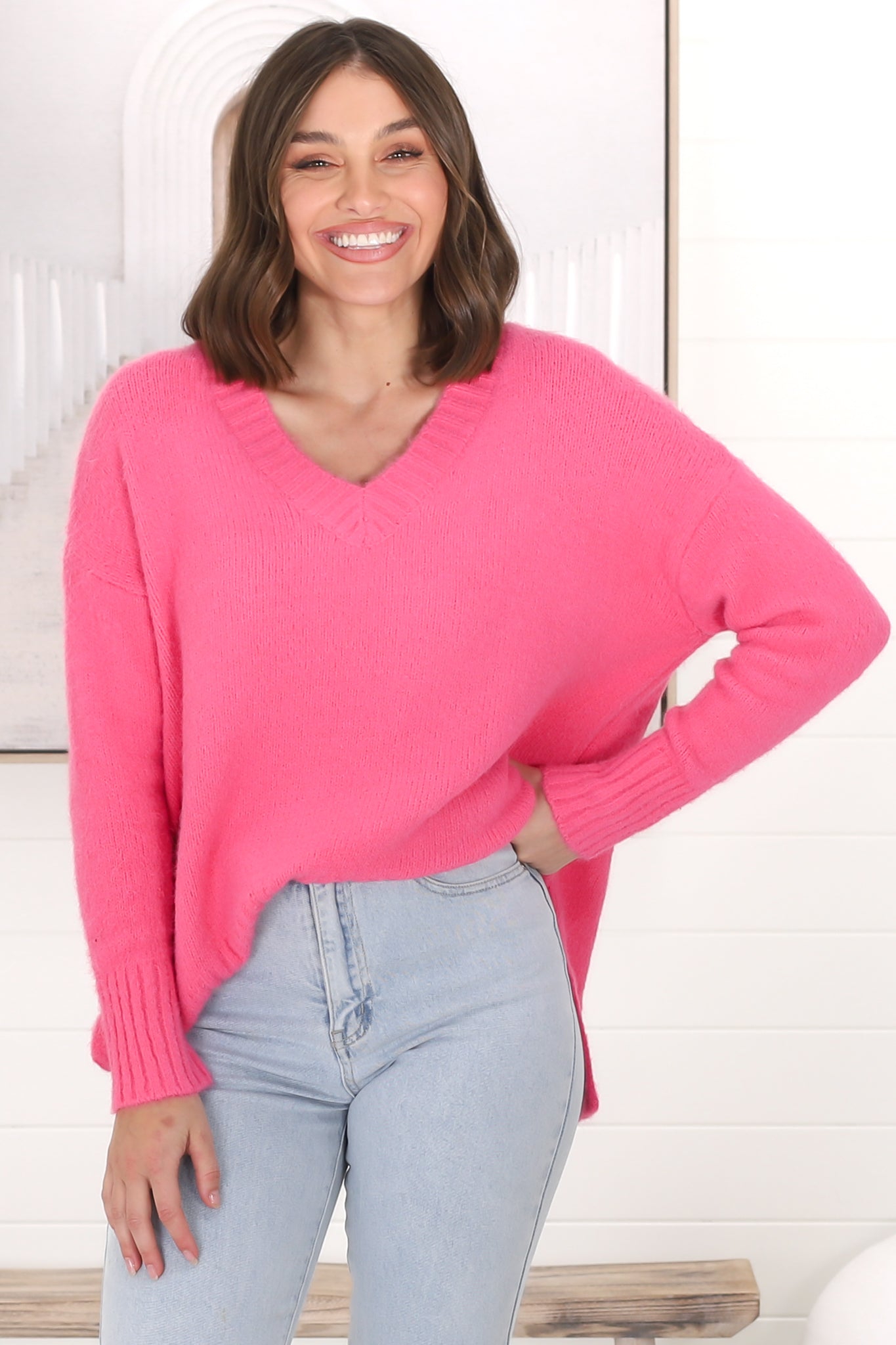 Jonas Jumper - Relaxed High-Low Jumper with Seam Splits in Pink