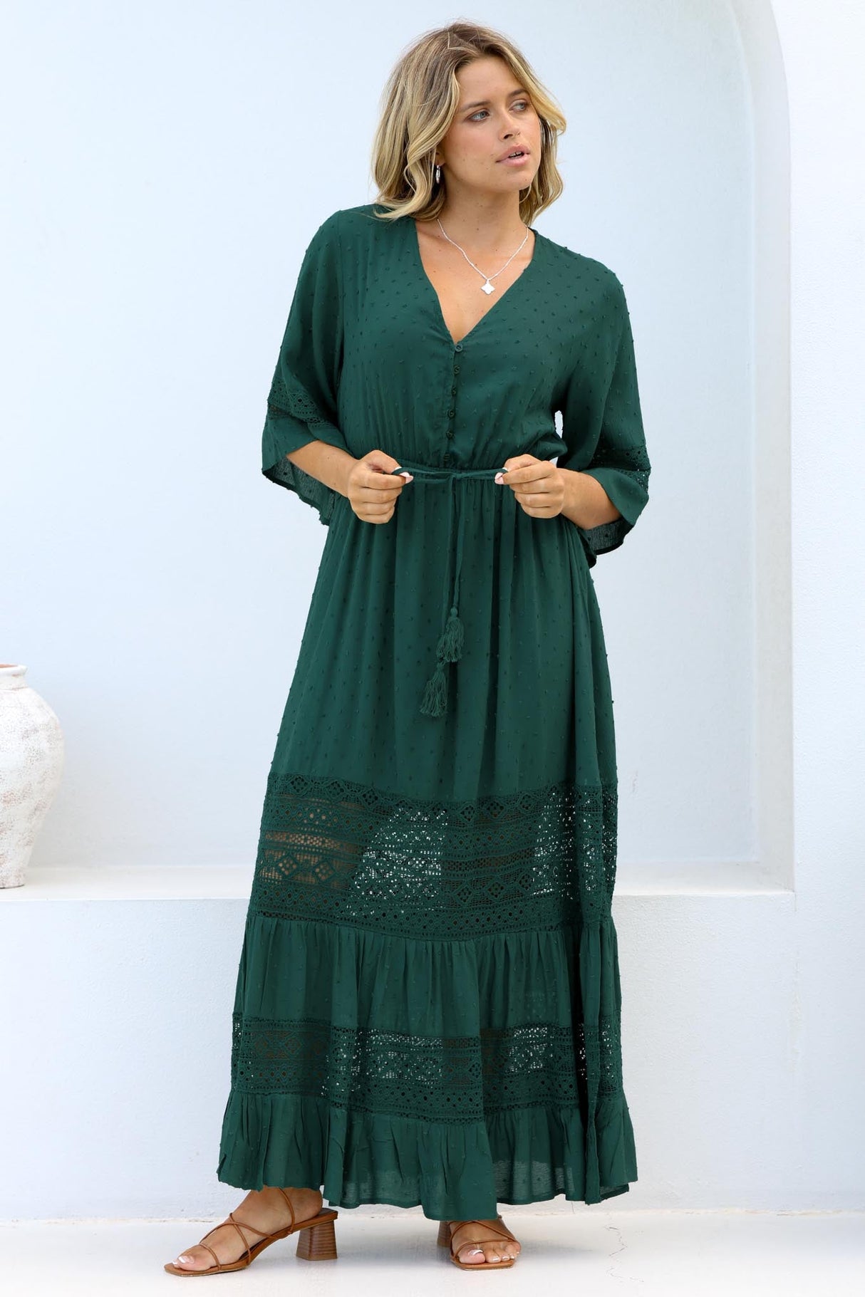 Kaely Maxi Dress - Delicate Lace Panel Detailed A Line Dress in Emerald