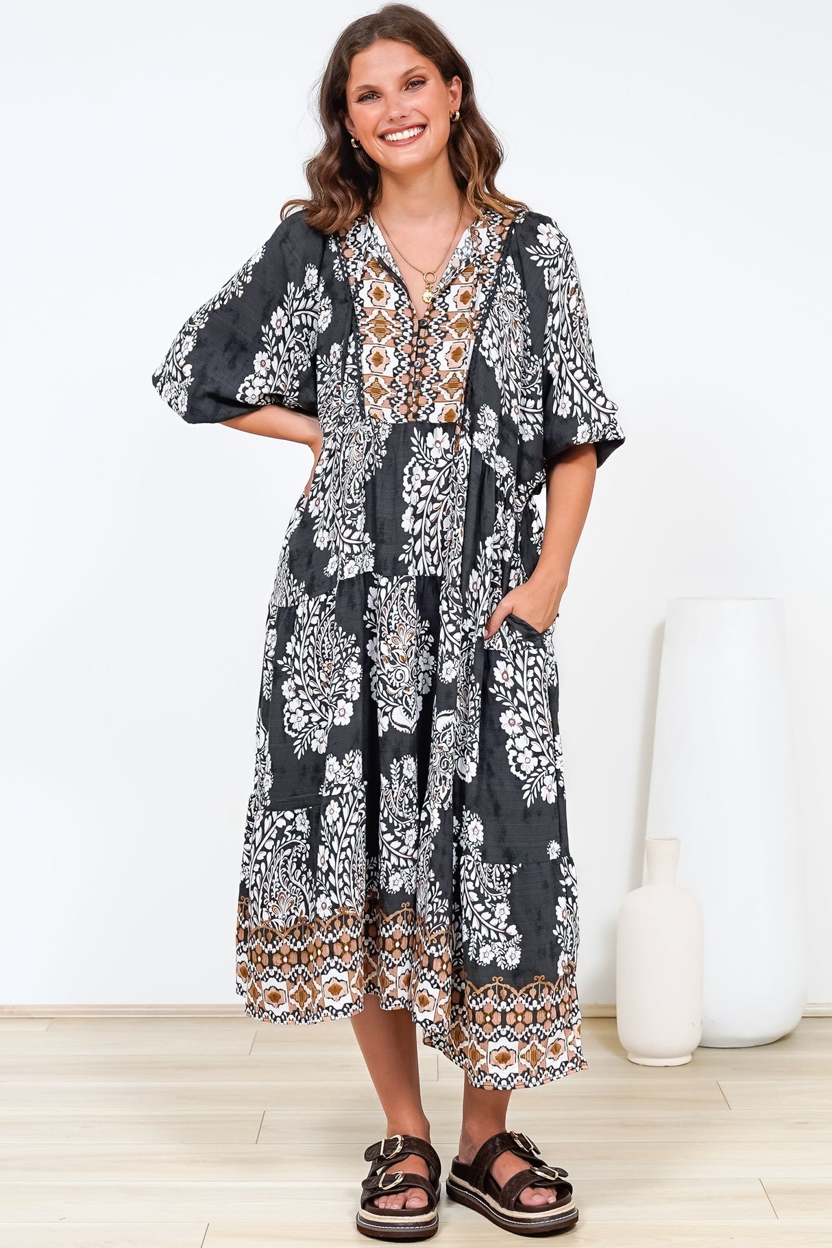 Kamali Midi Dress - Batwing Sleeve Smock Dress with Lace Detailing in Divani Print Black