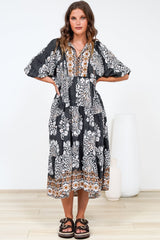 Kamali Midi Dress - Batwing Sleeve Smock Dress with Lace Detailing in Divani Print Black