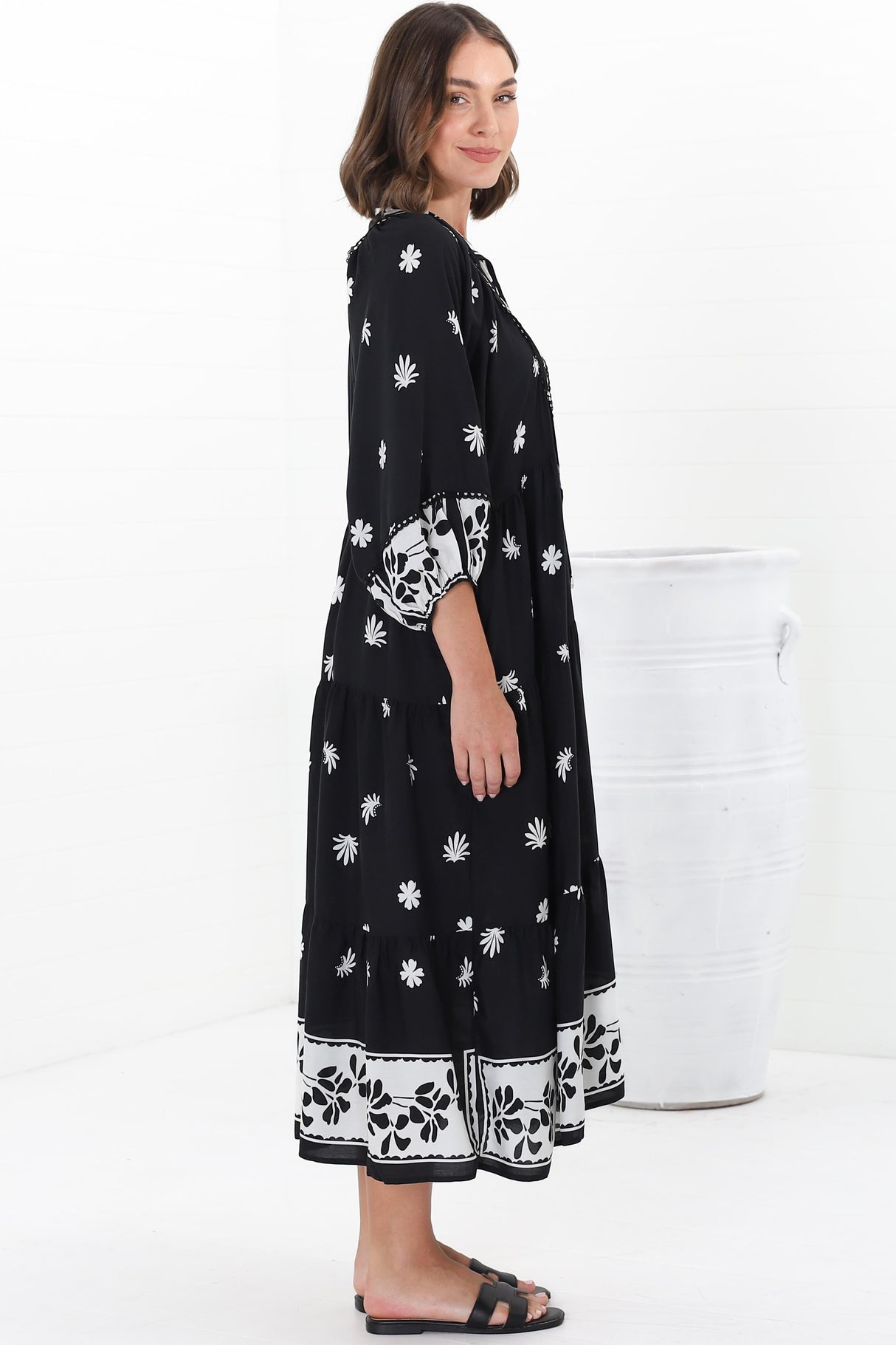 Kamali Midi Dress - Batwing Sleeve Smock Dress with Lace Detailing in Marjo Print Black