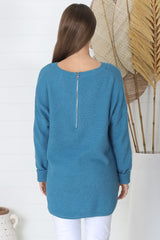 Kanza Jumper - Waffle Knit Scoop High-Low Hem Jumper in Blue