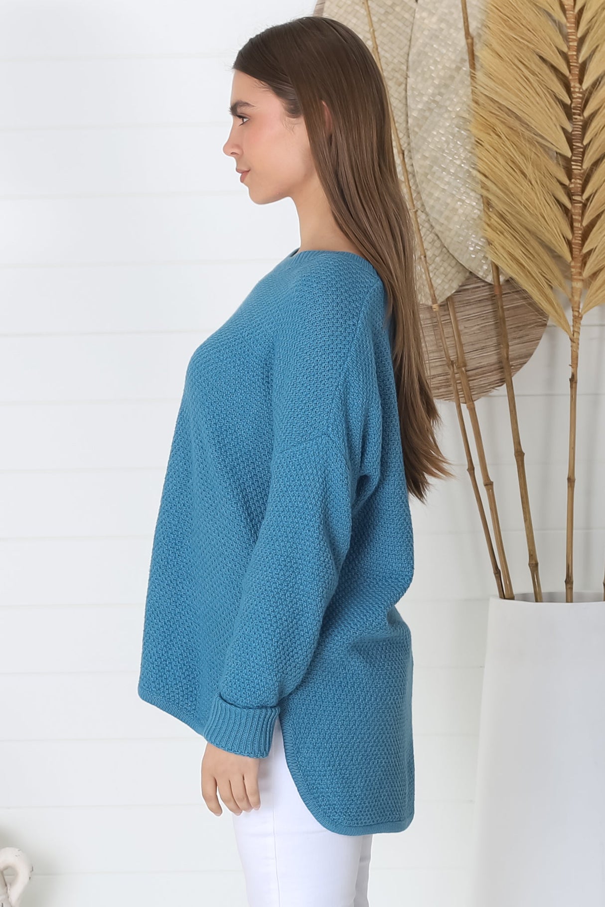 Kanza Jumper - Waffle Knit Scoop High-Low Hem Jumper in Blue