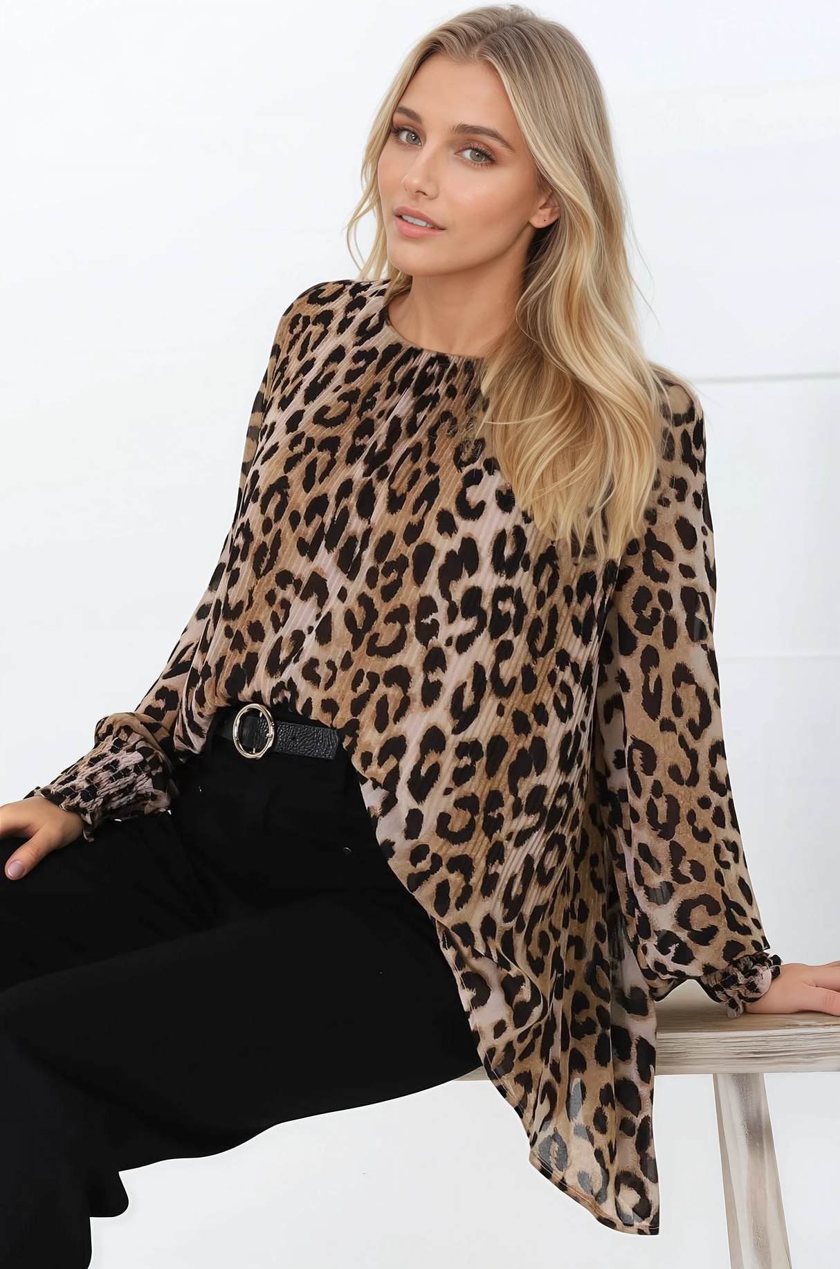 Kayt Blouse - Plisse Long Sleeve Top with High-Low Hemline in Leopard Print