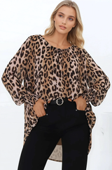Kayt Blouse - Plisse Long Sleeve Top with High-Low Hemline in Leopard Print