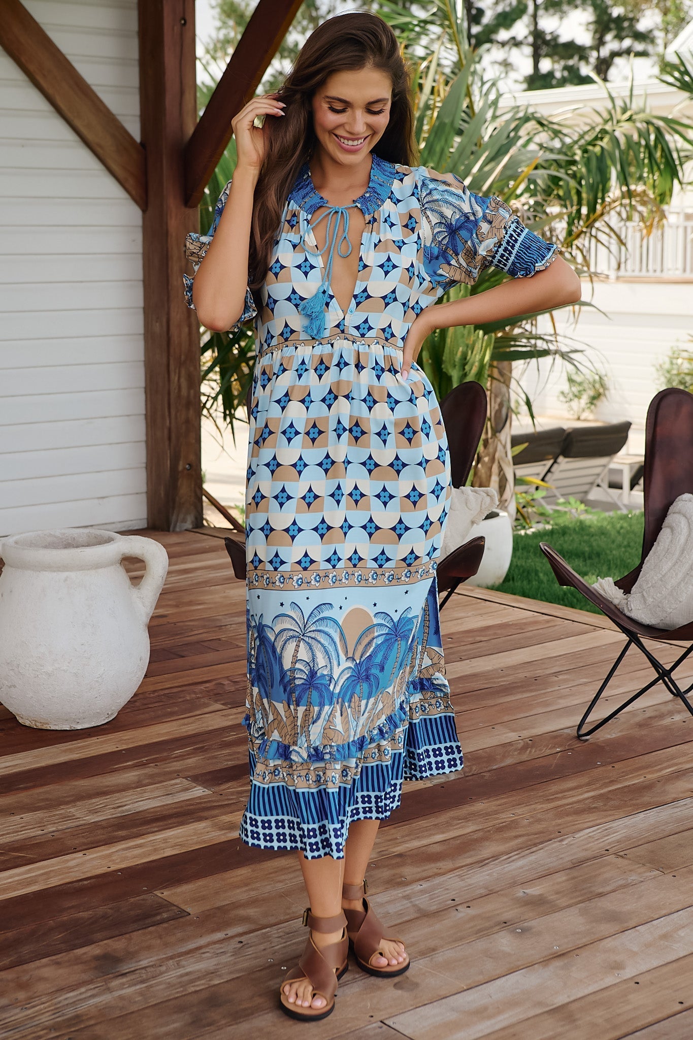 JAASE - Kora Mini Dress: Short Balloon Sleeve Shift Dress in Saphire Sands Print