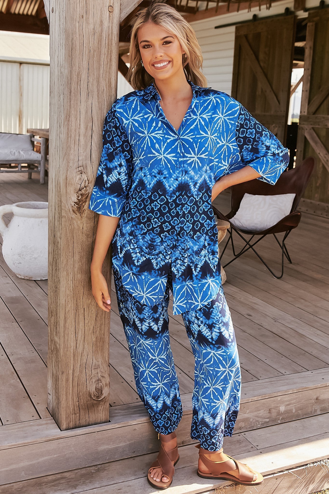 JAASE - Sunni Pants: Elasticated Waist Relaxed Pants in Tranquil Tides Print