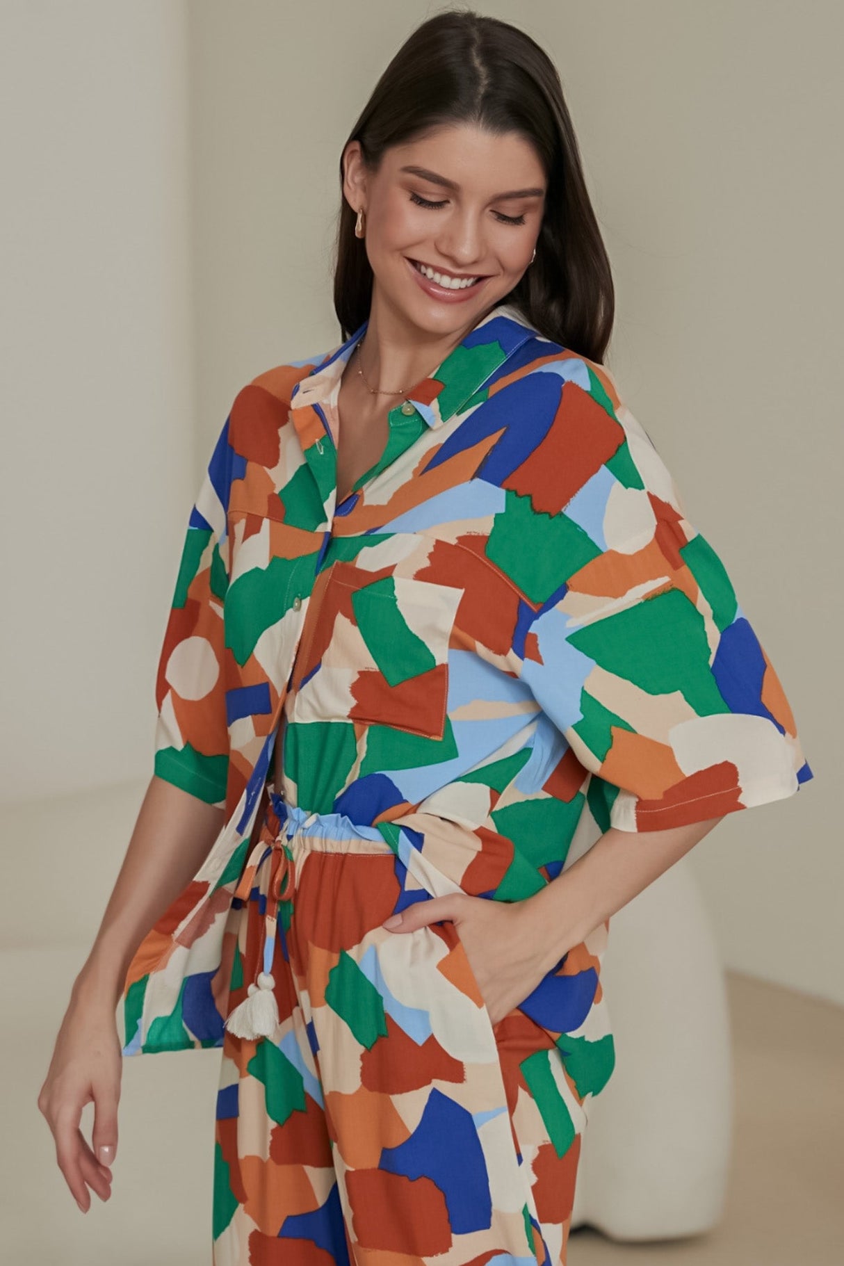 Larosse Shirt - Collared Button Down Shirt in Multi-Coloured Print