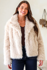 Letoile Coat - Notched Collar Faux Fur Jacket with Pockets in Beige