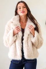 Letoile Coat - Notched Collar Faux Fur Jacket with Pockets in Beige